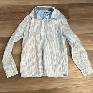 Van Heusen (Never tuck) button down. Slim fit. XL. Blue/white. 17- 17 1/2.